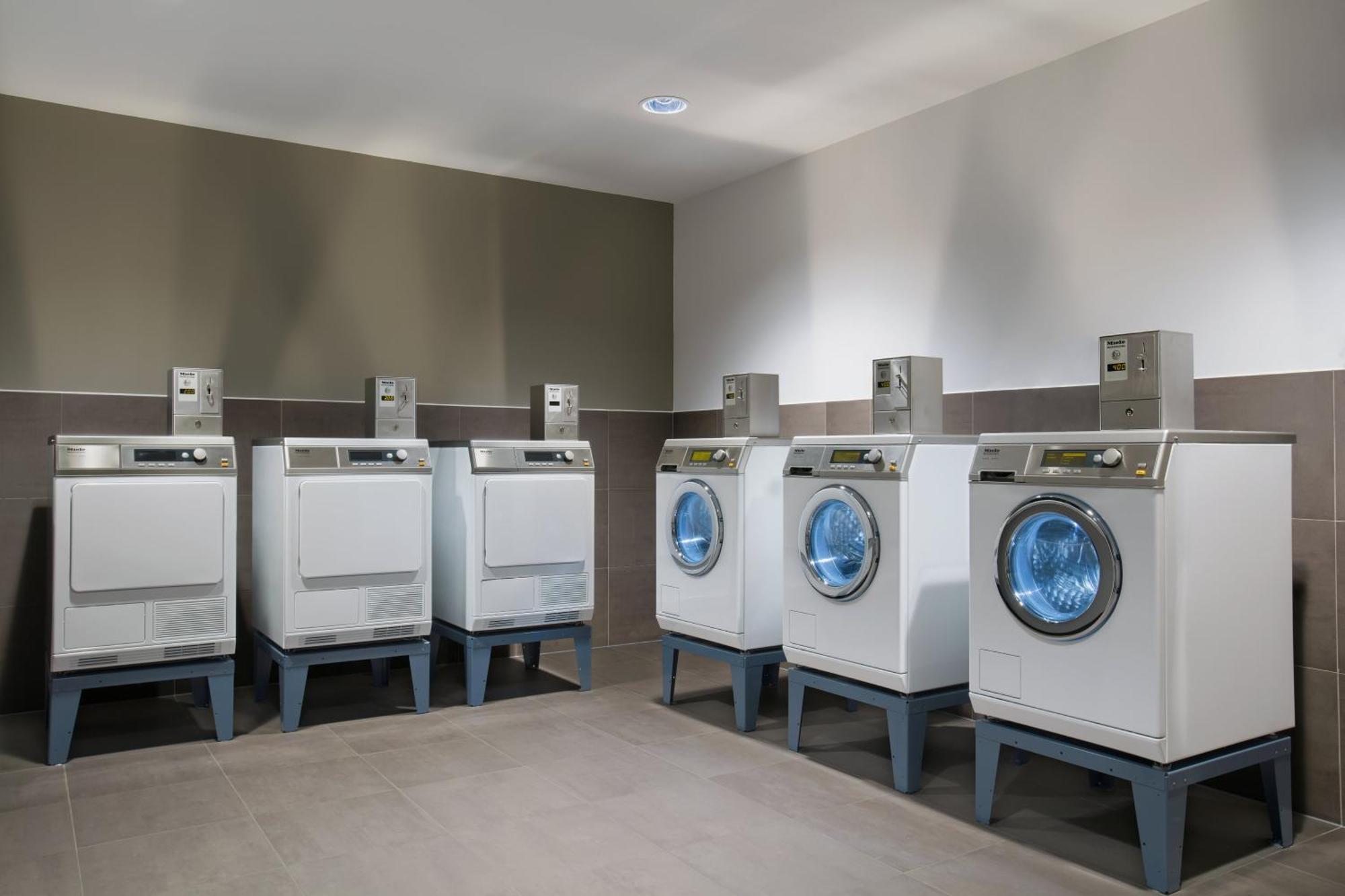 Element Amsterdam Hotel Bagian luar foto